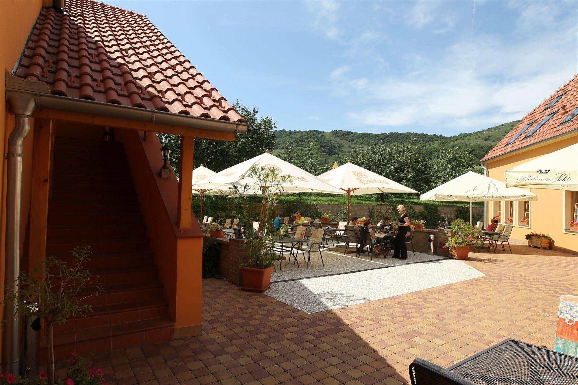 Hotel Pavlov Exterior foto